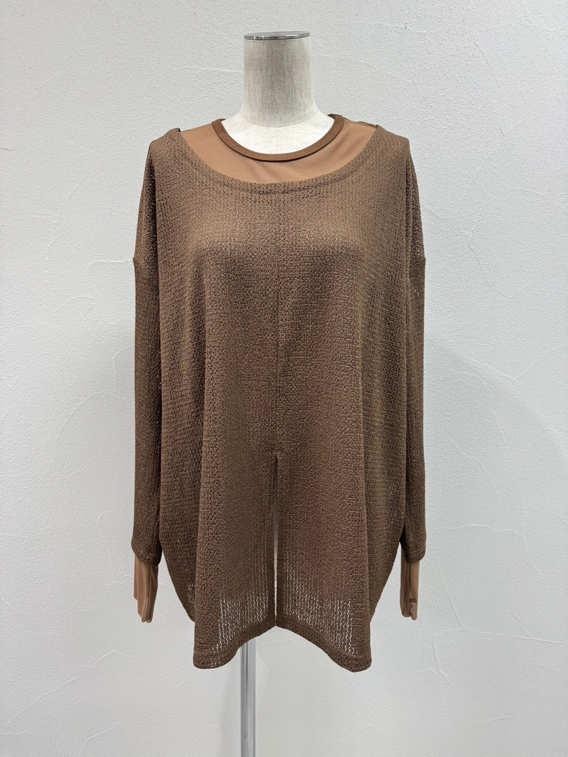 ⭐︎【予約商品】CYAN チュールコンビフロントスリットTOPS 即日決済10%クーポン還元🎁