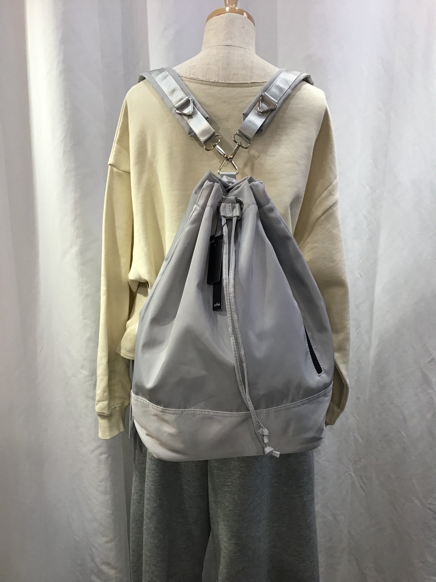 ☆2WAYデザイン　ボディ&リュック