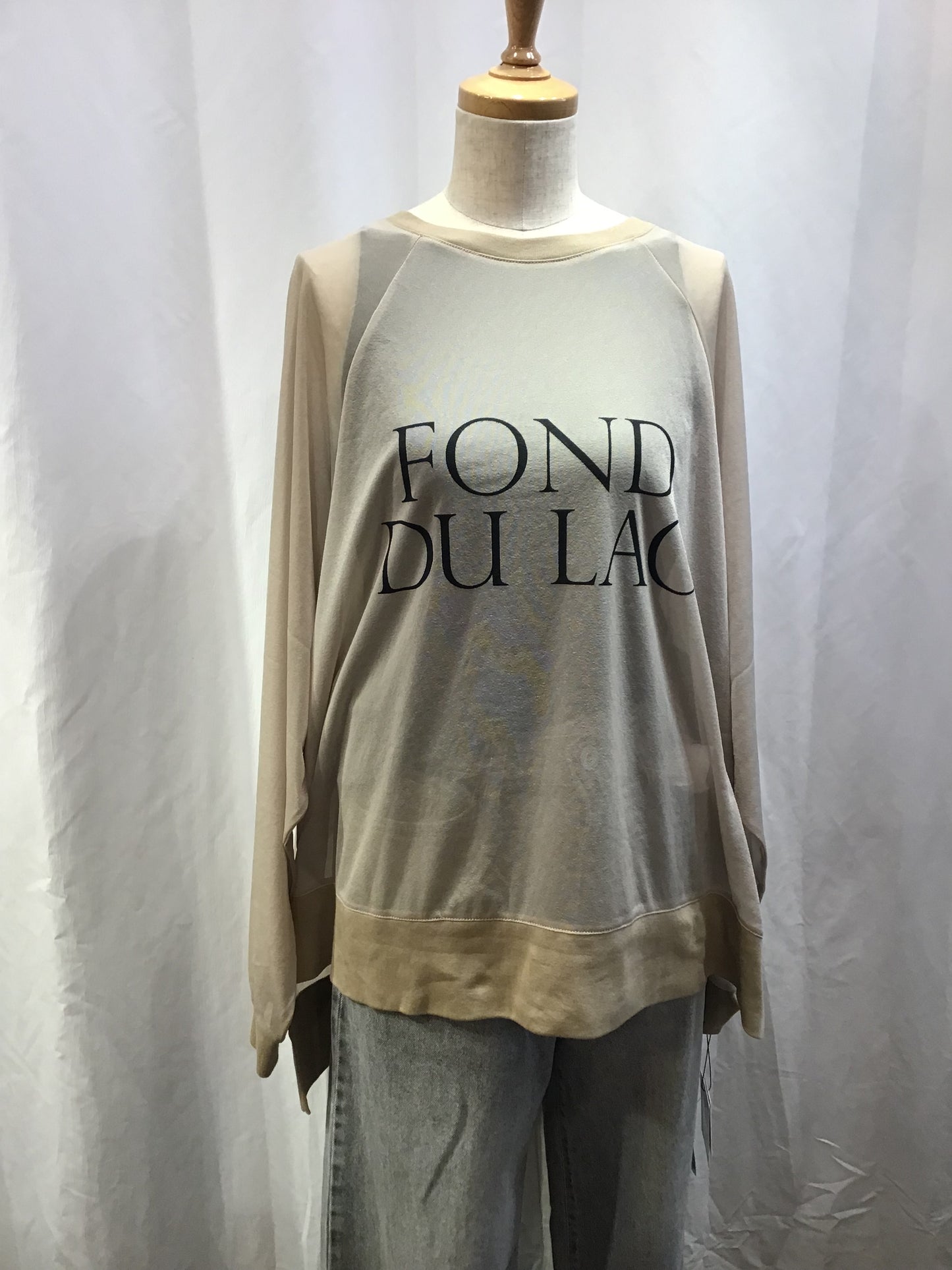 ☆CLOCHEシアーイレヘムロゴTOPS