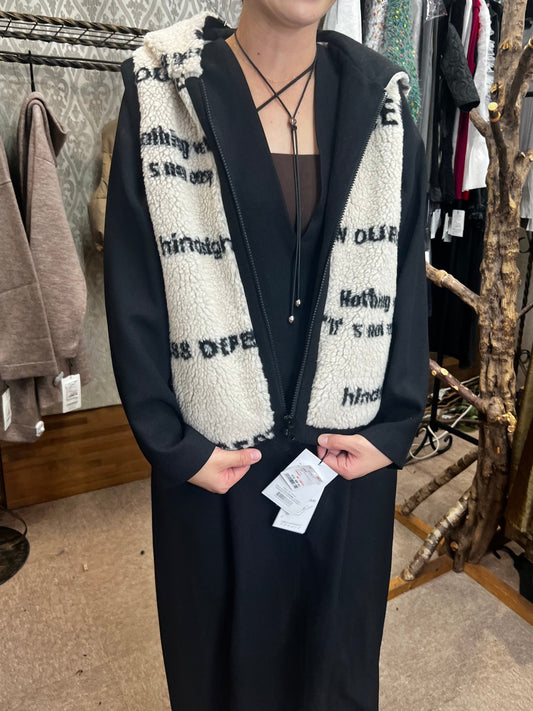 ロゴボアベスト