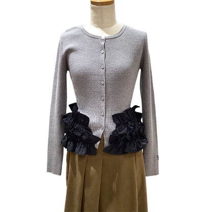 ◎【再入荷】Eimee Law ギャザーフリルヘムリブニットカーデ