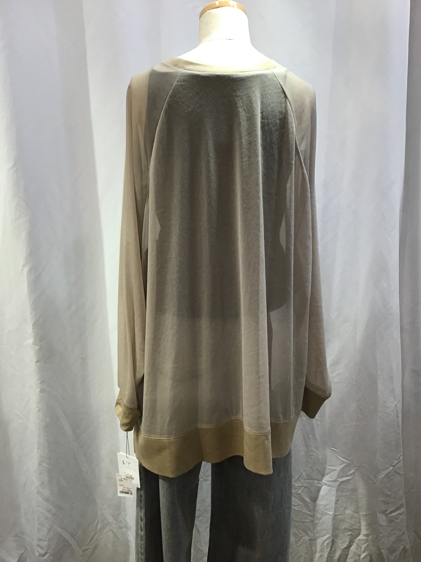 ☆CLOCHEシアーイレヘムロゴTOPS