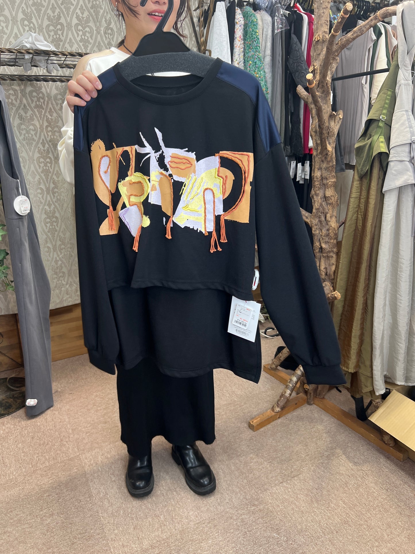 ロゴ刺繍ロゴプリントTOPS