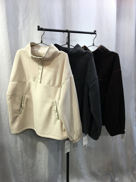 ☆【予約商品10/4入荷予定】フリースハイネックプルオーバー