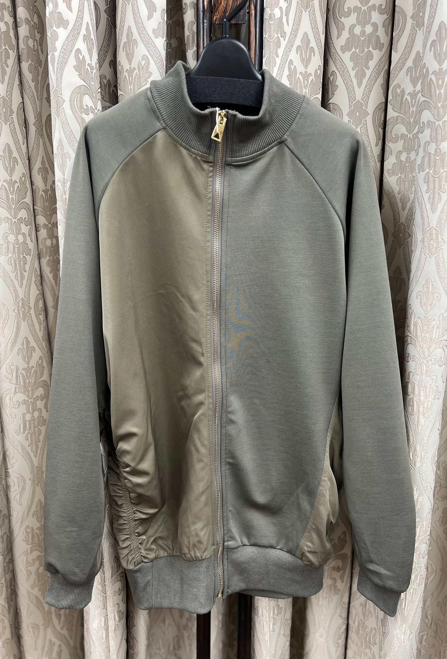 異素材切替ギャザーブルゾン