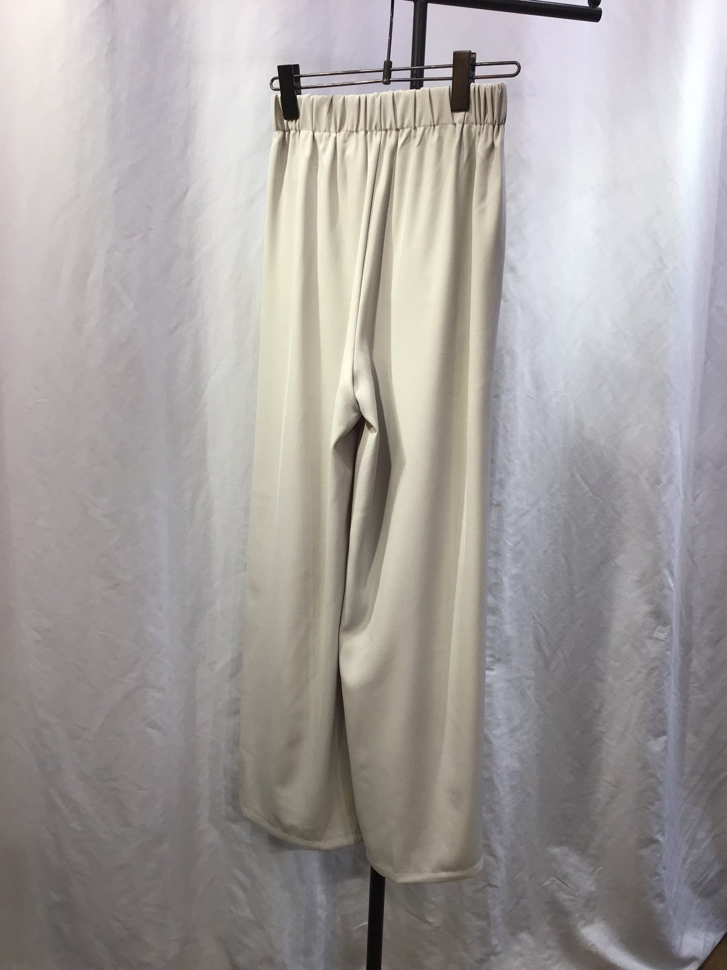 ☆タックパンツ