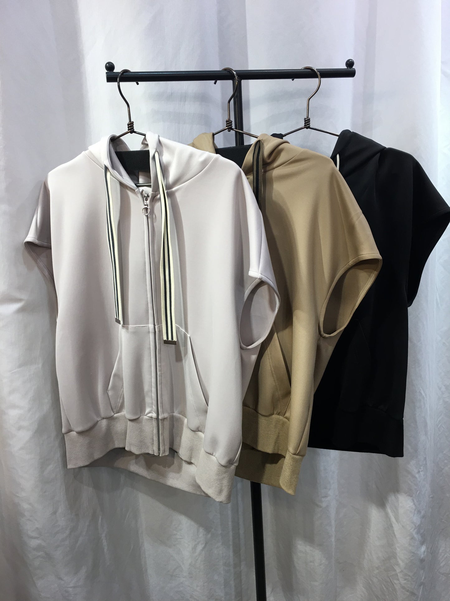 ☆EGLANTINEダンボールジップベスト