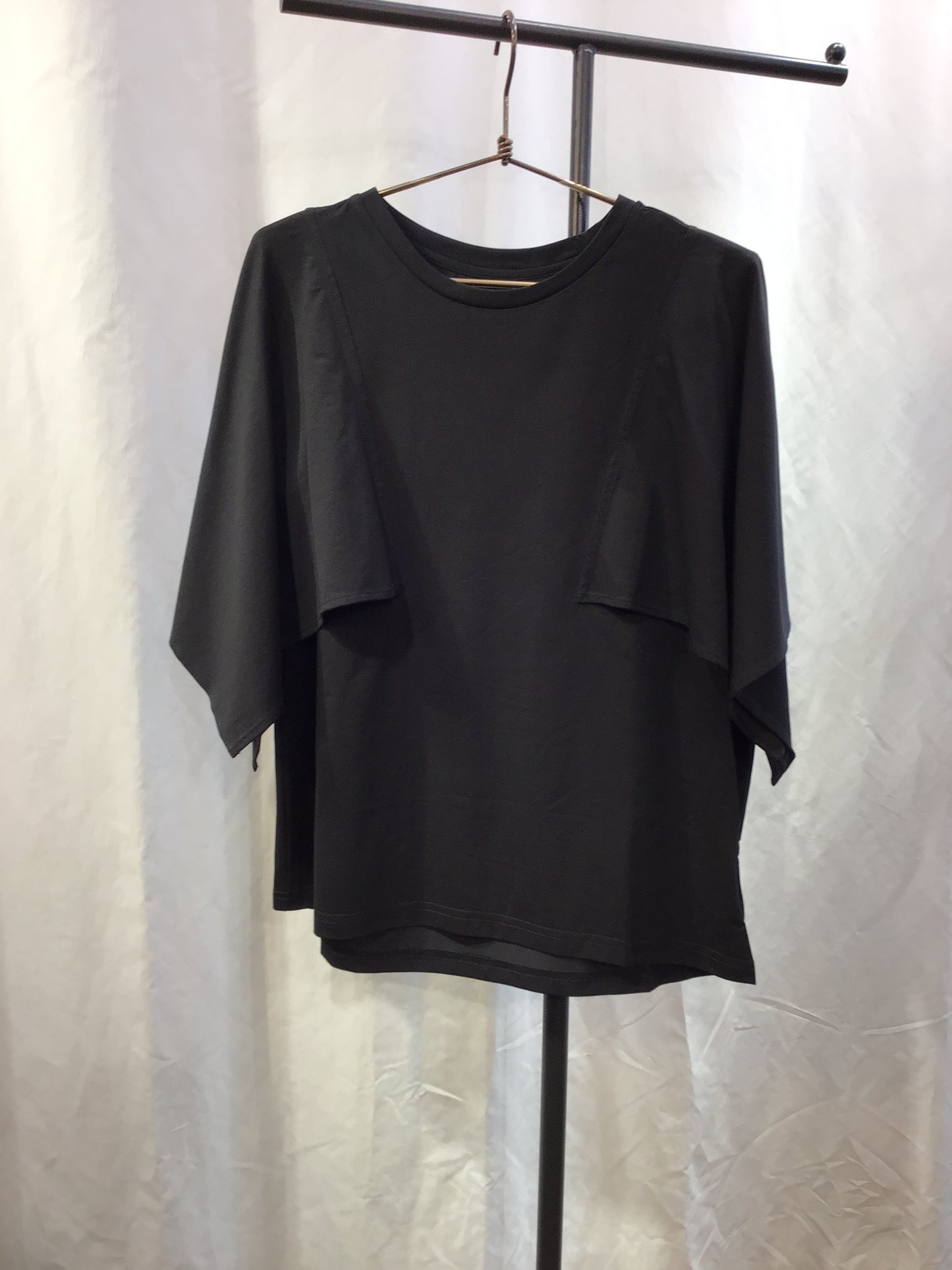 ☆CLOCHE 袖フレアT
