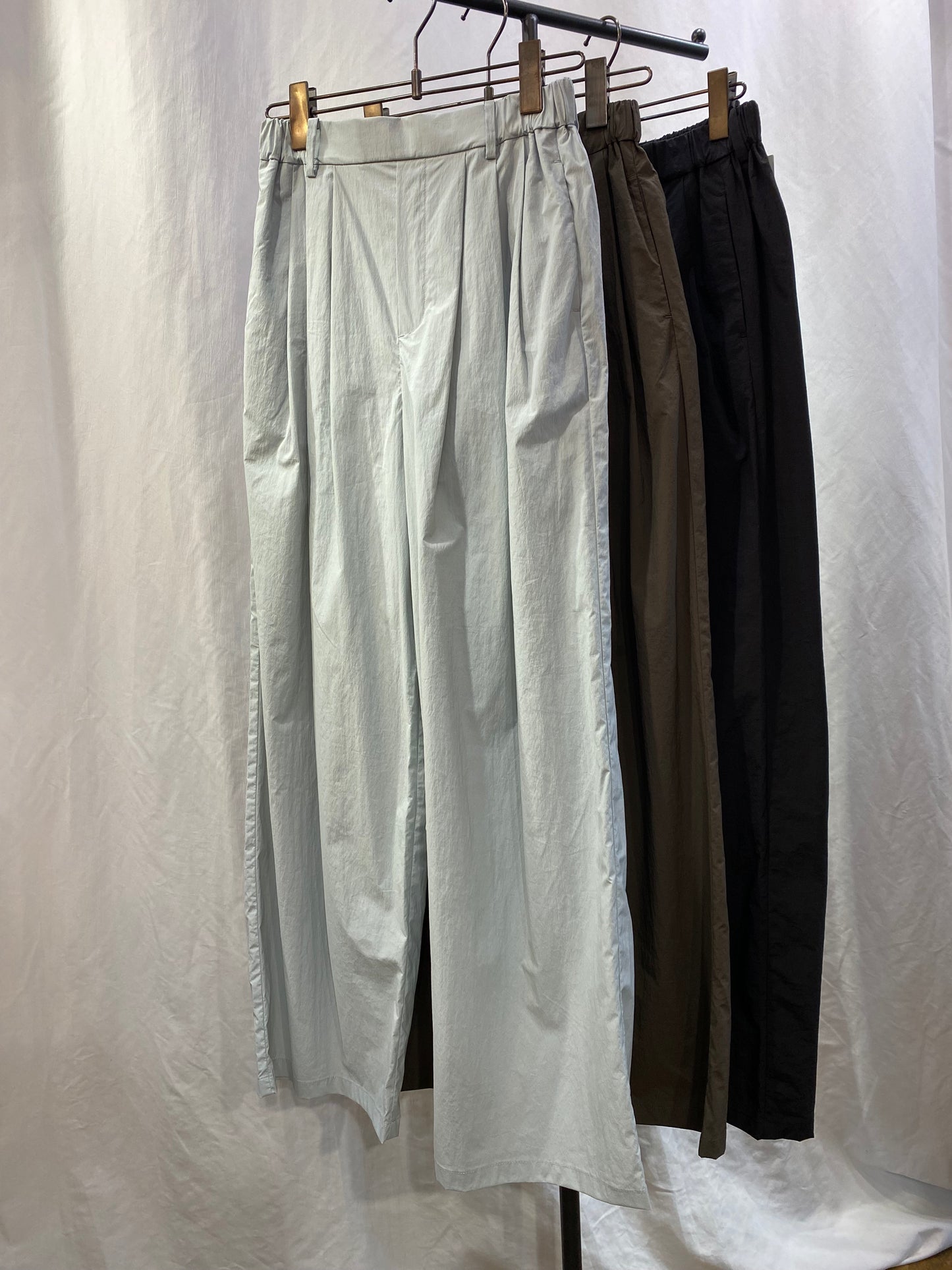 ☆CLOCHE ナイロンタックパンツ