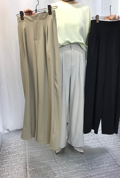 ☆タックパンツ