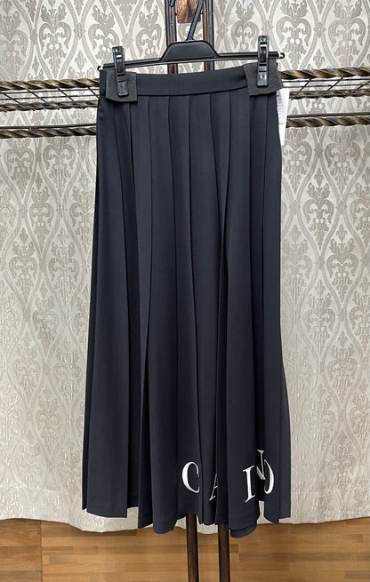 DOS DIOSASプリーツ刺繍スカート