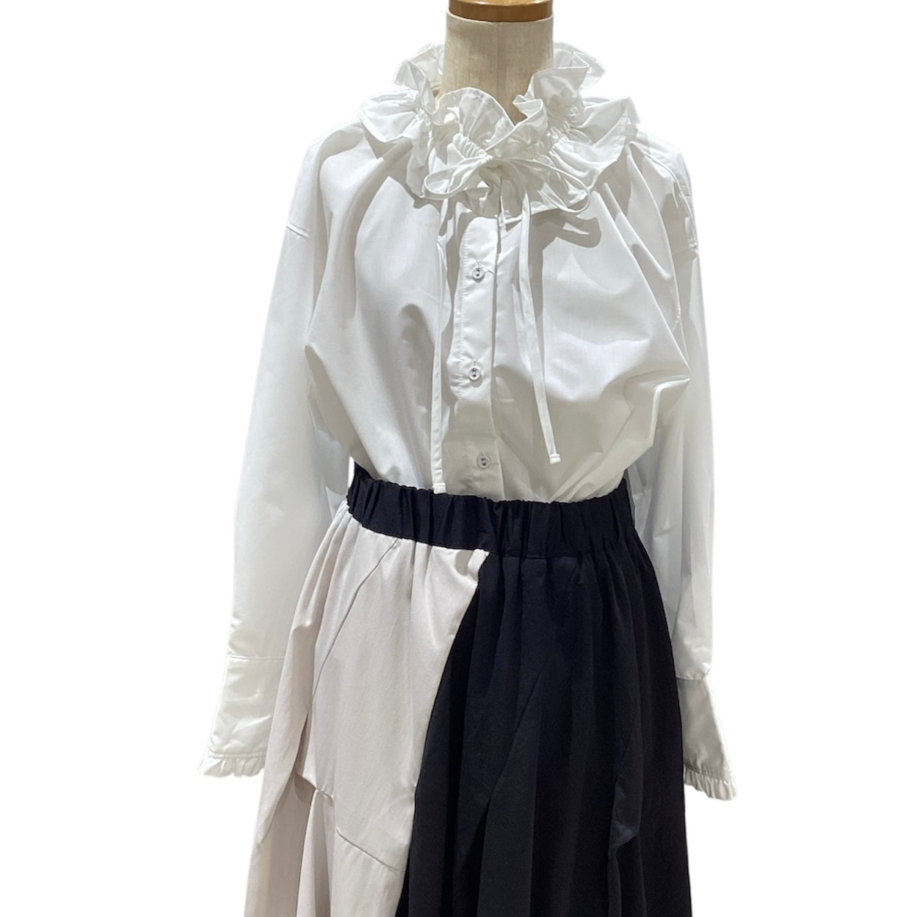 ◎ラッフルフリルカラーシャツ