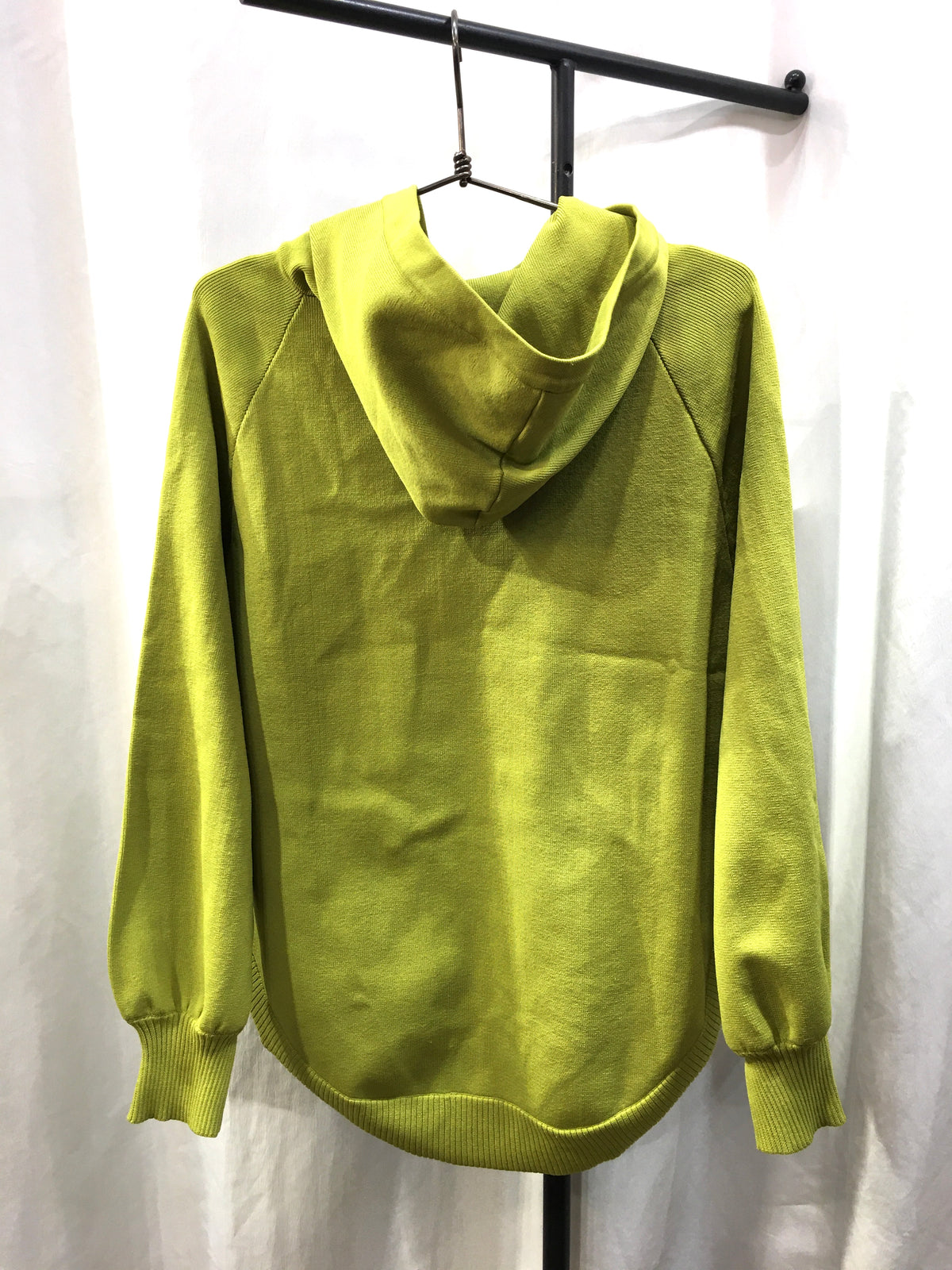 vingtroisダンボールラウンドニット