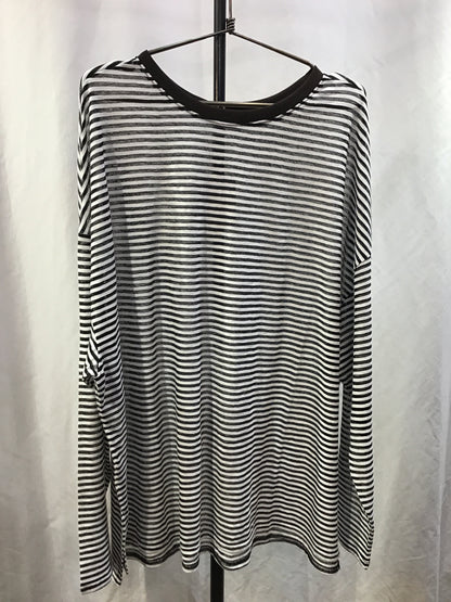 ☆chignonシアーボーダーTee