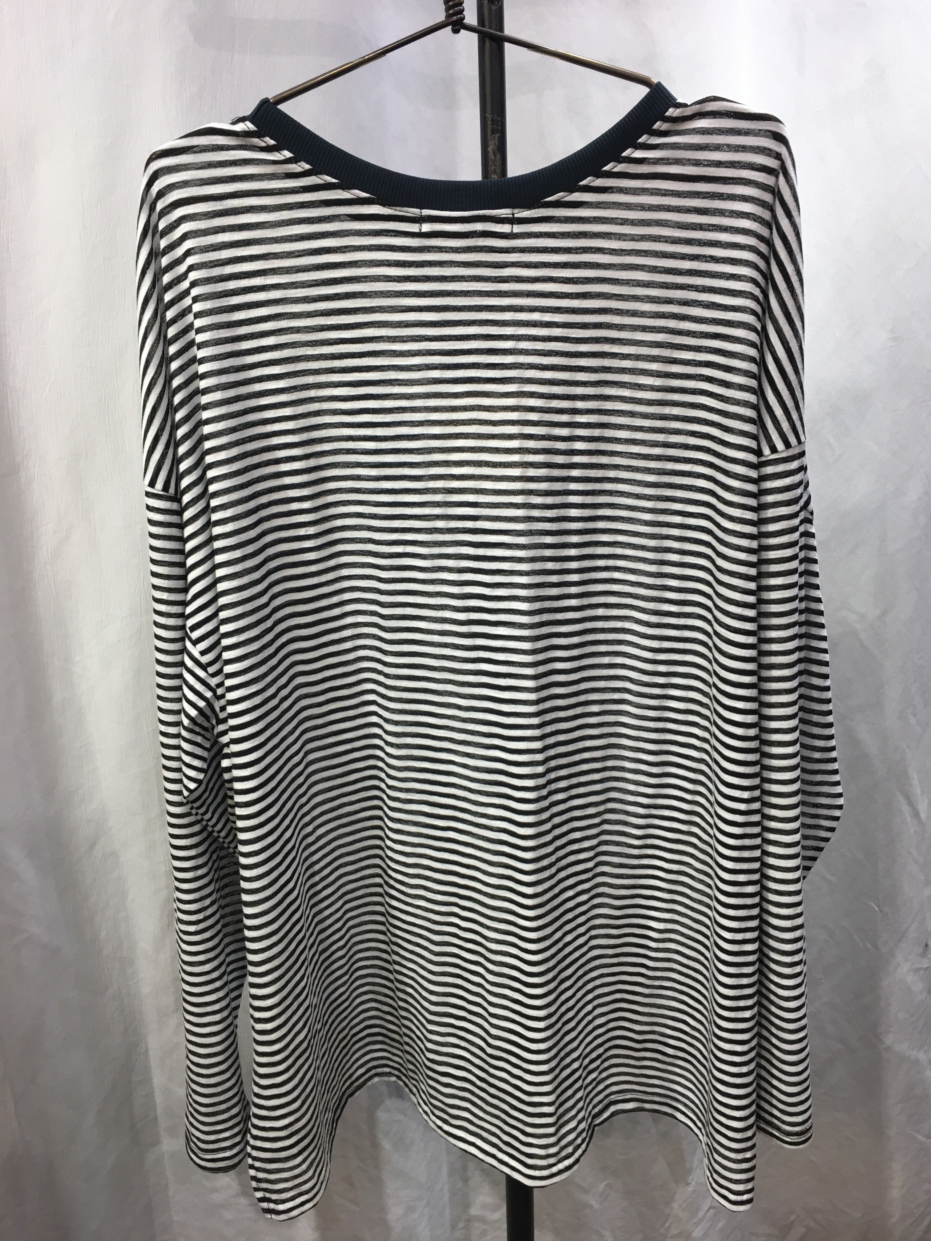 ☆chignonシアーボーダーTee – q.b.cの公式オンラインストア