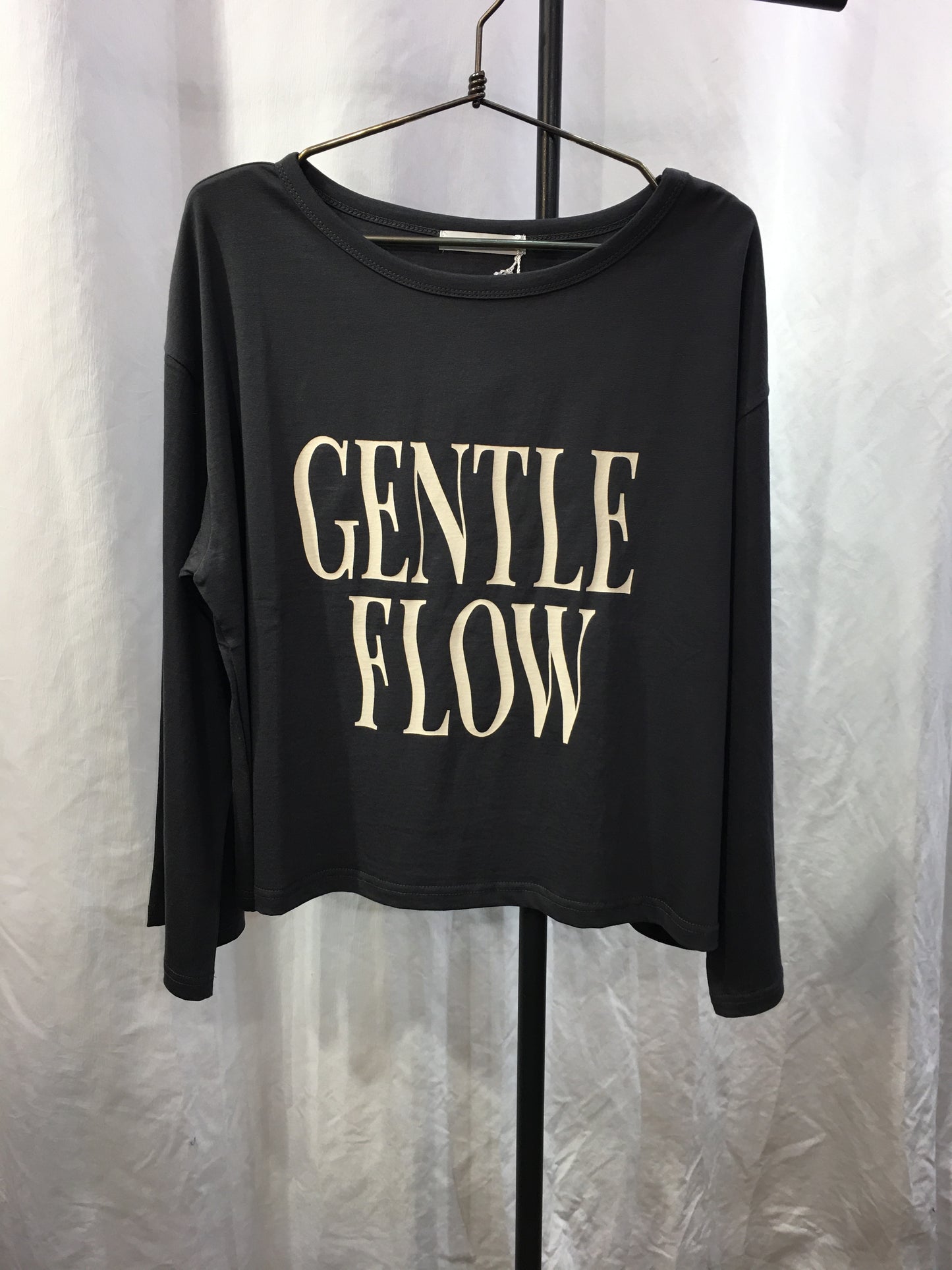 ☆CHIGNON FLOWウェイブロゴTee