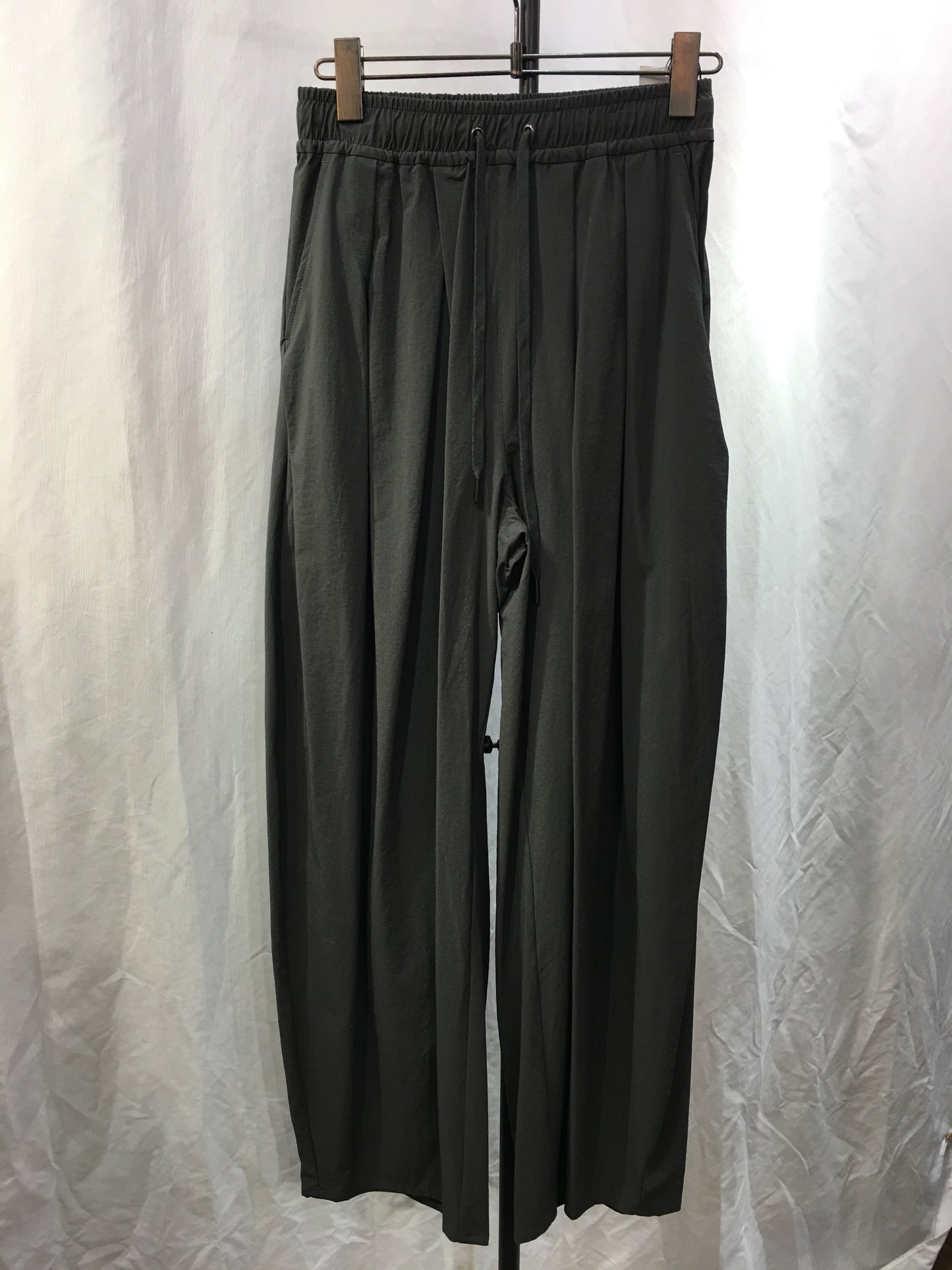☆cynicalタックパンツ