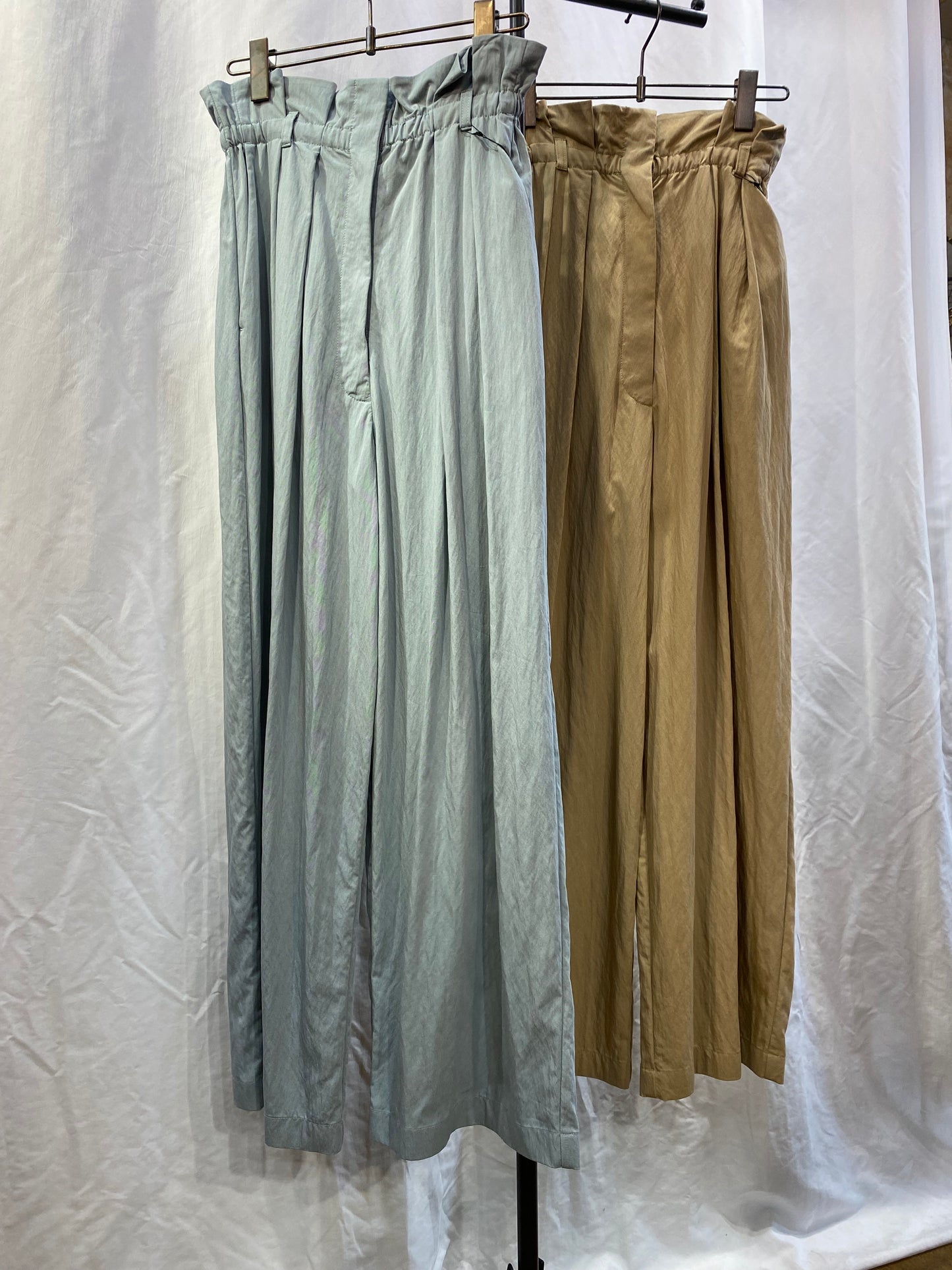 ☆CLOCHE ハイウエストタックパンツ