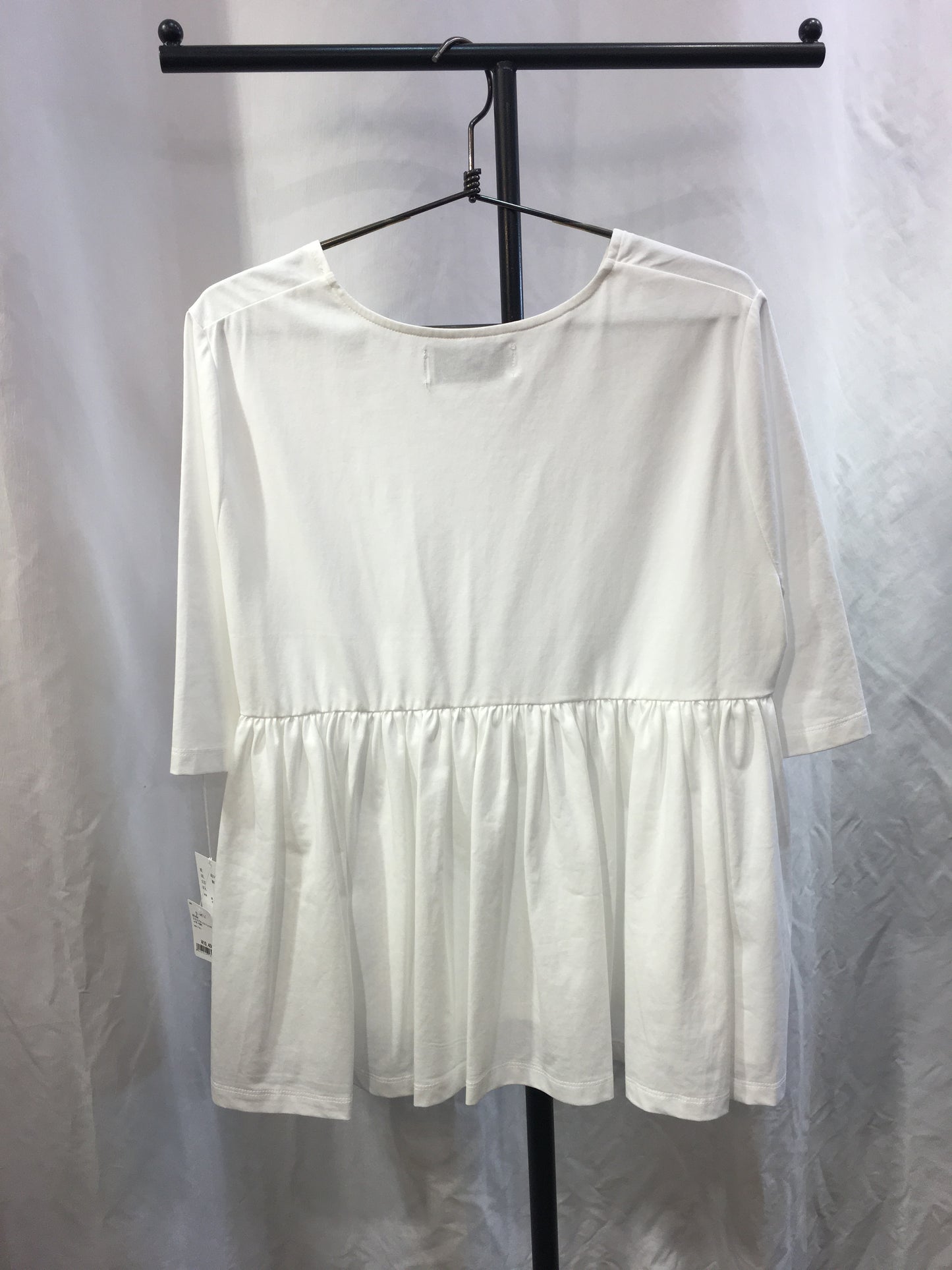 ☆CYAN スクエアネックバックギャザーtops