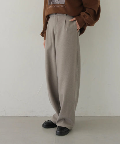 CLEIO 接結コンフォートストレートタックパンツ