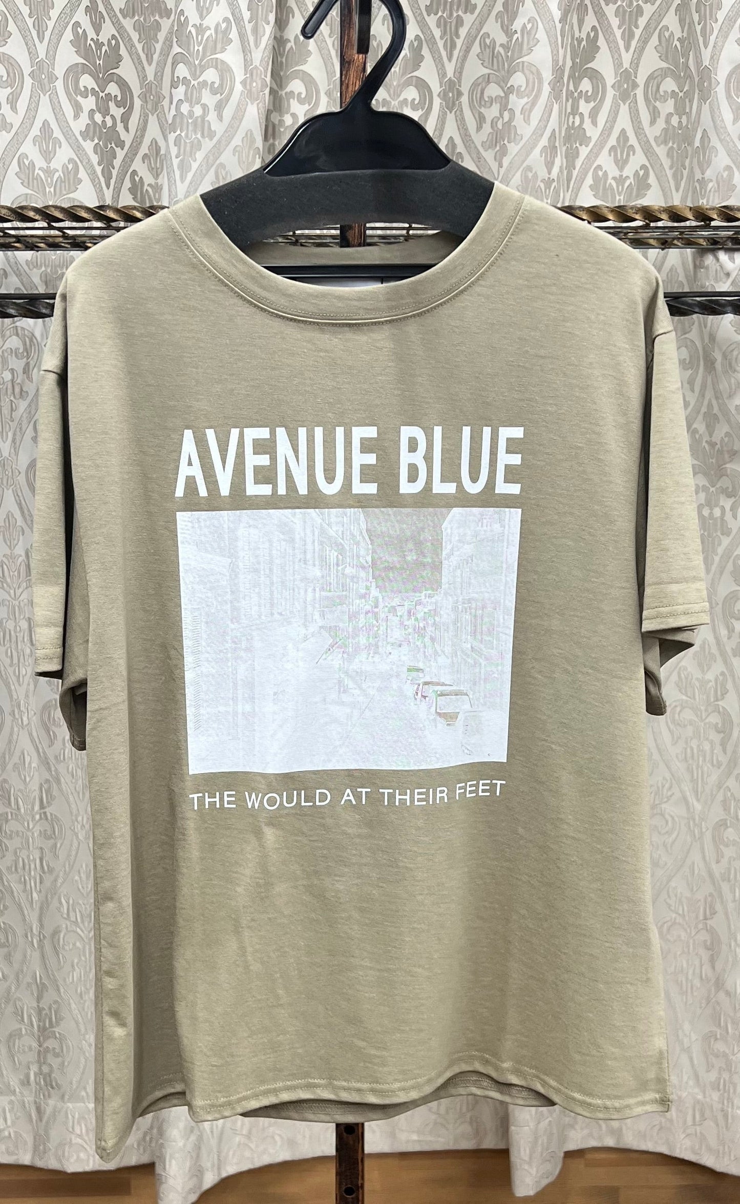 SUGAR ROSE  AVENUE BLUEロゴTシャツ