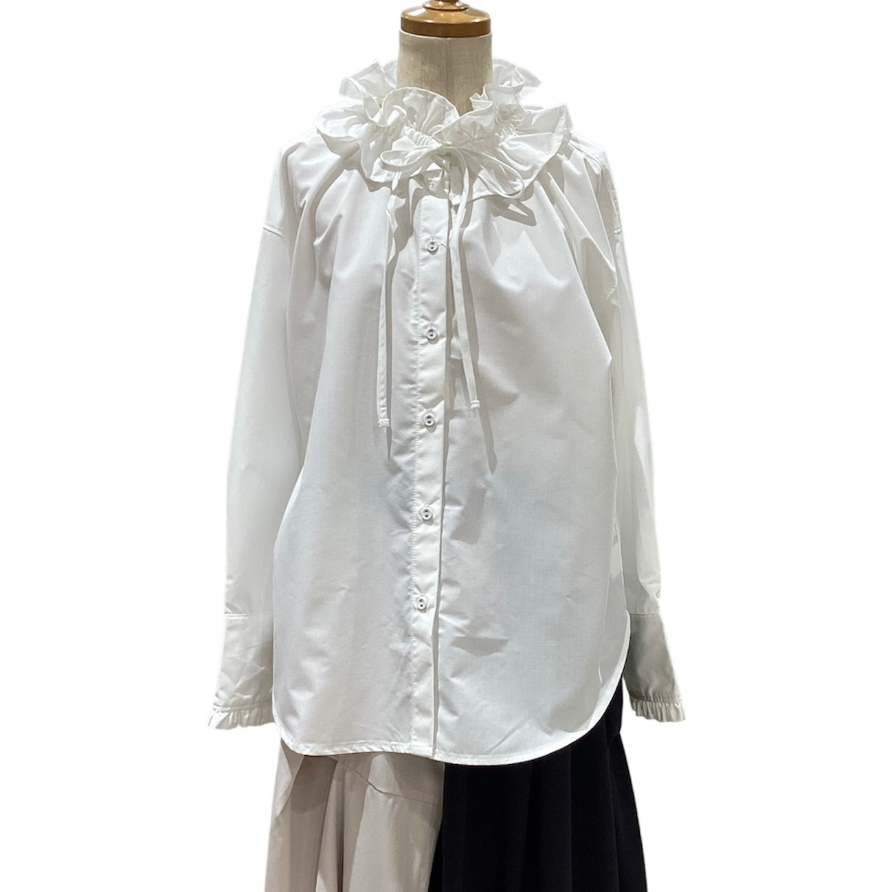 ◎ラッフルフリルカラーシャツ