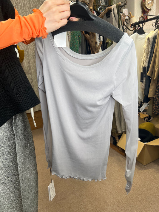 袖シャーリングチュールとつ