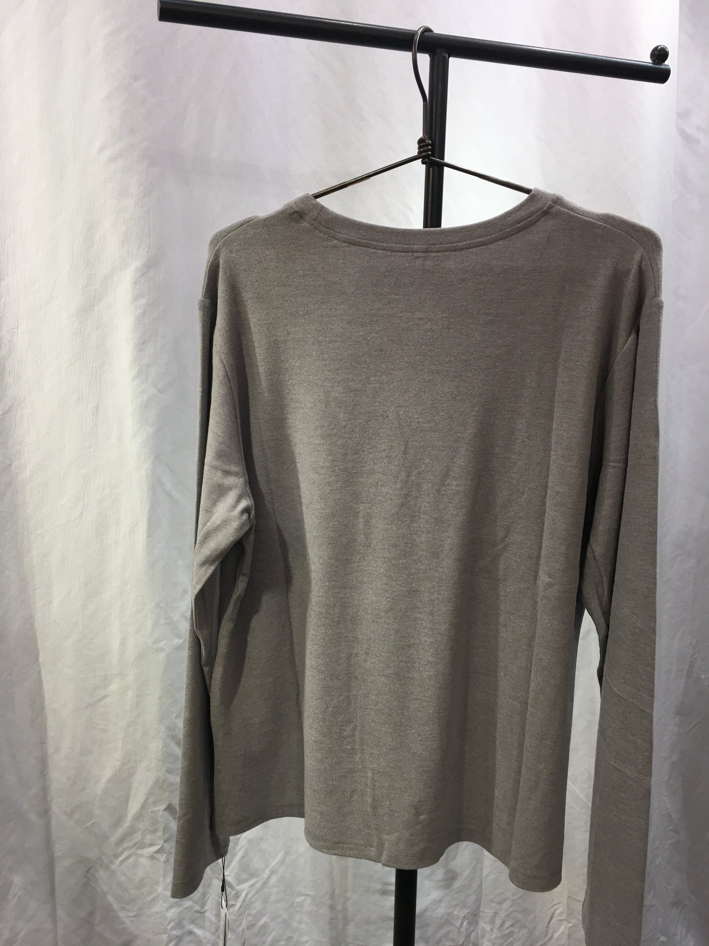 ☆ ATELIER SIXロゴプリントPO