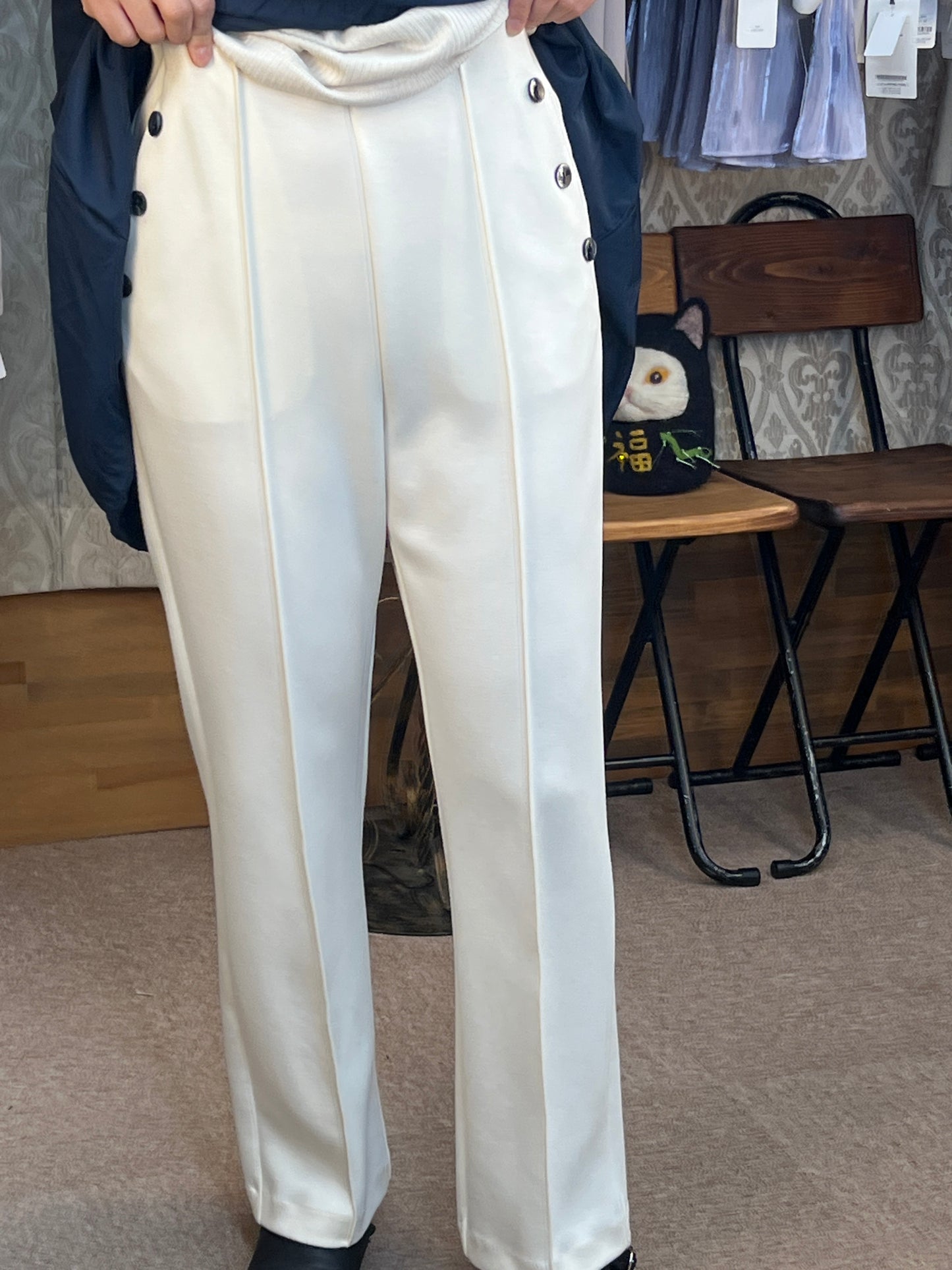 センタープレスポンチパンツ