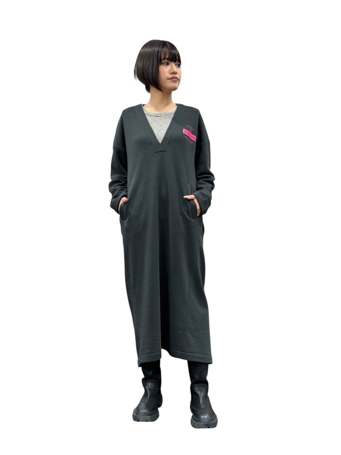 【予約商品11月末〜12月初】ayane 軽量起毛 深Vワンピース