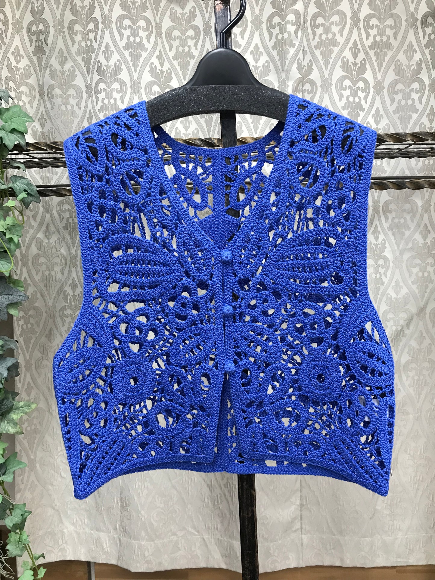 ATELIER SIX コード刺繍ベスト