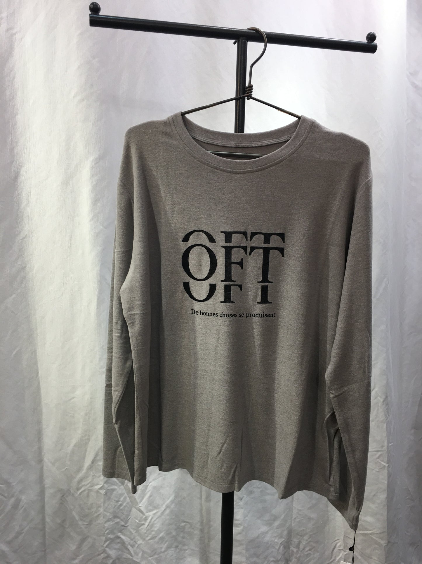 ☆ ATELIER SIXロゴプリントPO