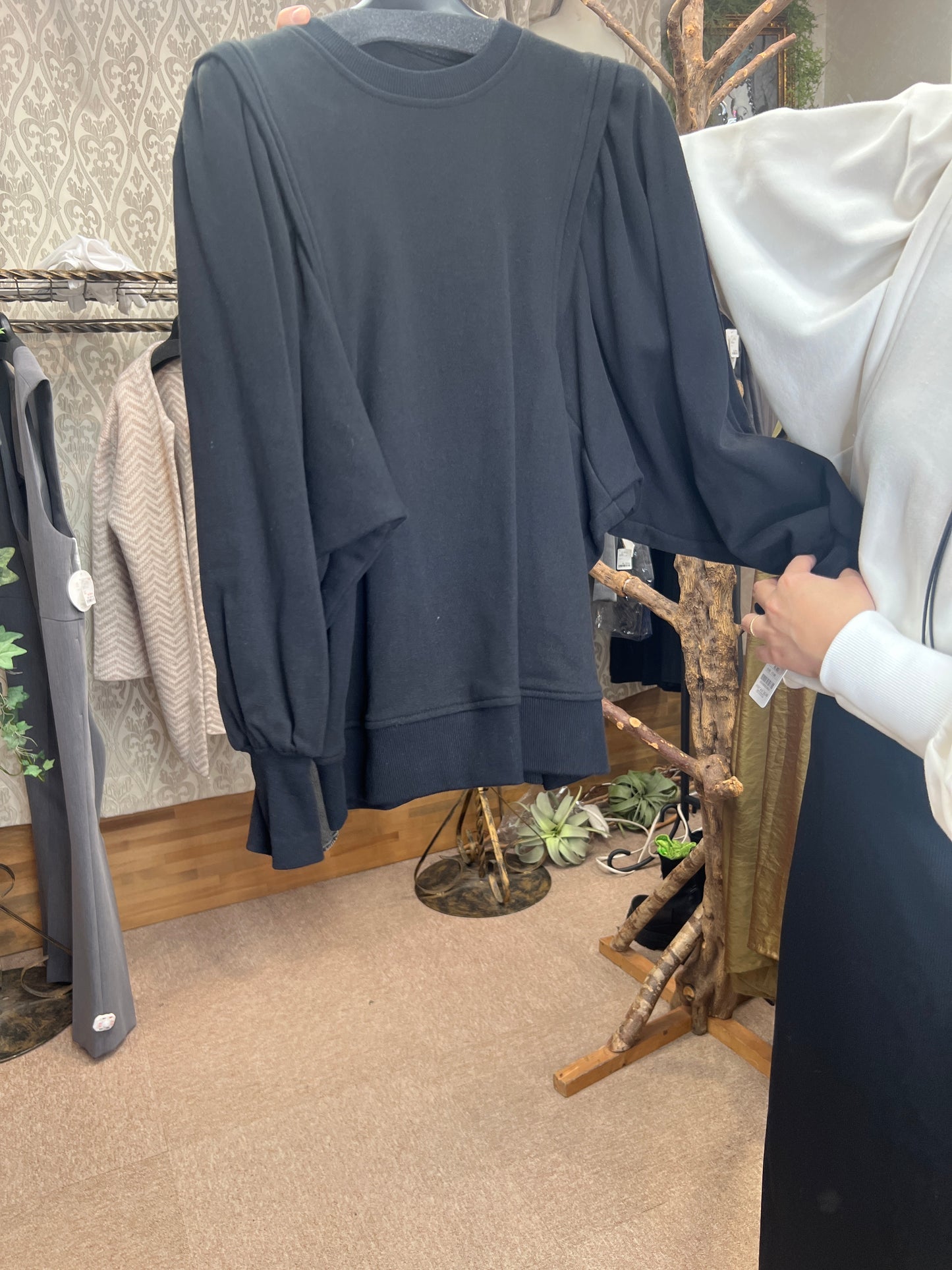 裏毛袖ボリュームトップス