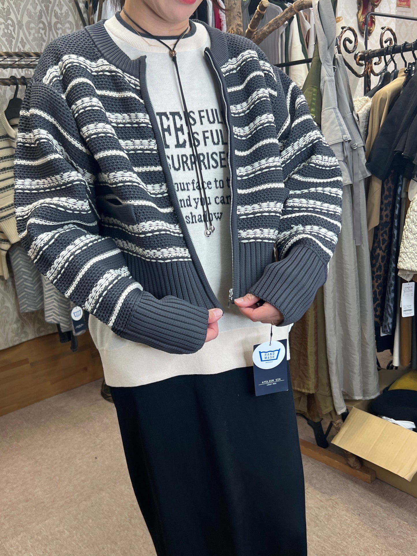 ダンボールボーダーカーディガン