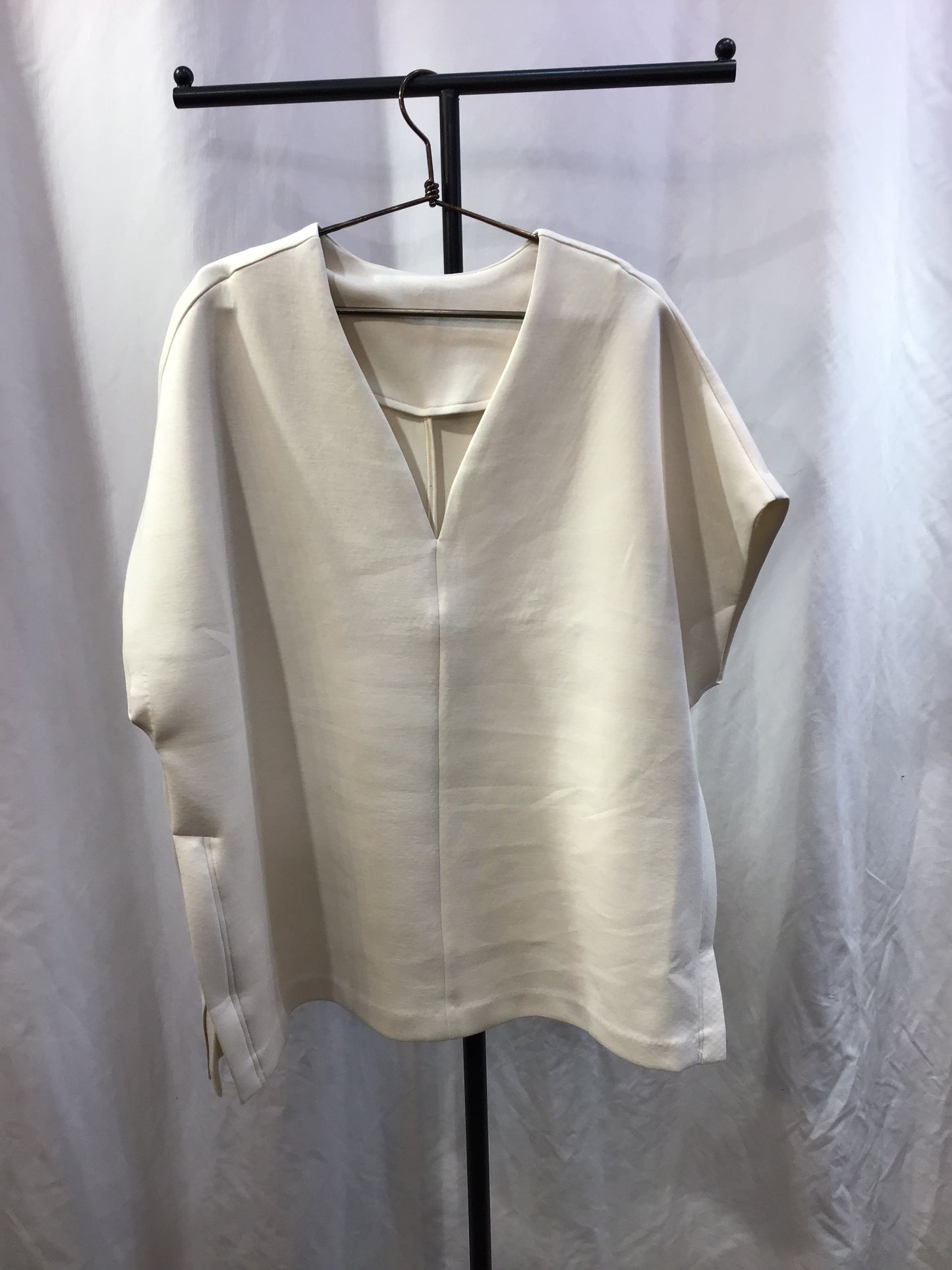 ☆CLOCHEVネックポンチベスト