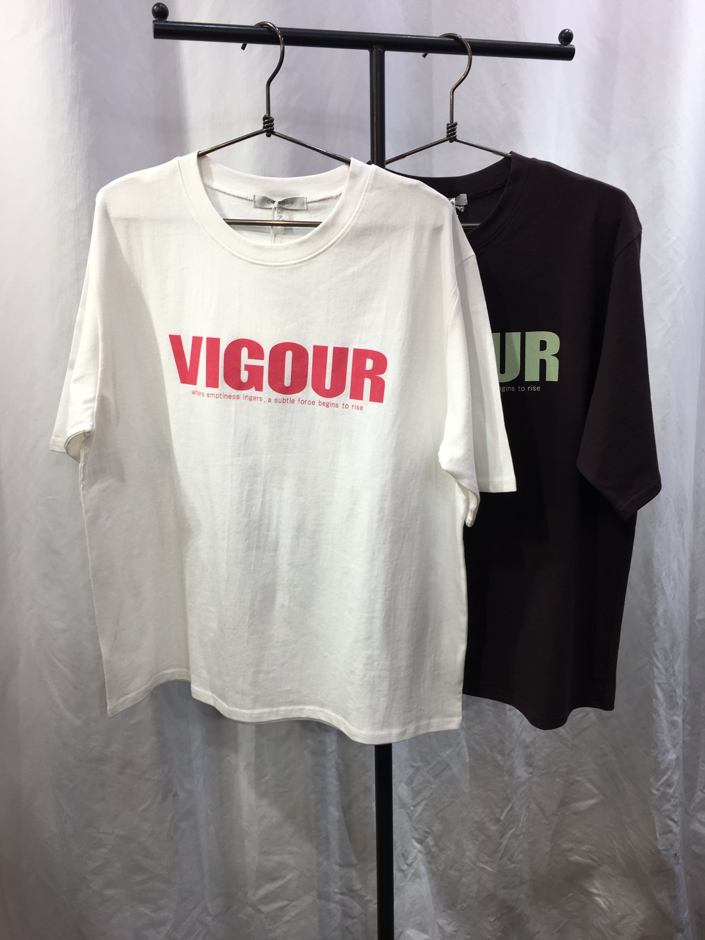 ☆CHIGNON VIGOUR プリントTee