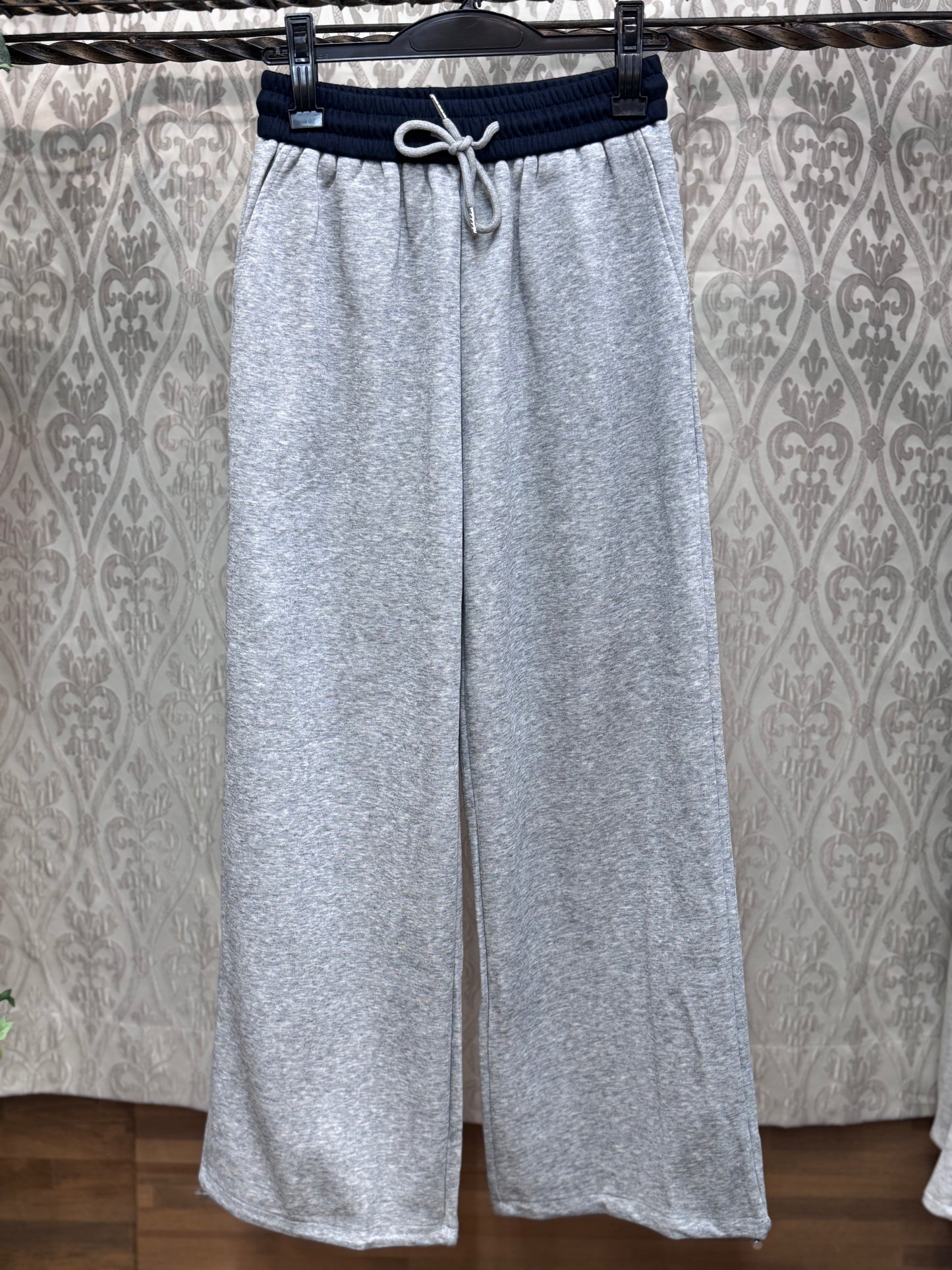 スエットパンツ