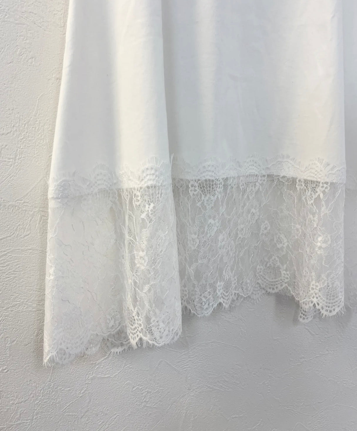 vingtrois 裾アシメレース半袖4月末より順次発送