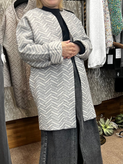 ヘリンボーン柄ニットカーディガン