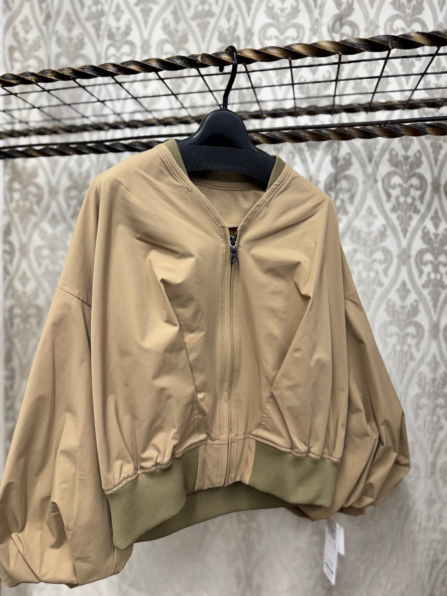 C’EST MOIJEU タフタショートブルゾン