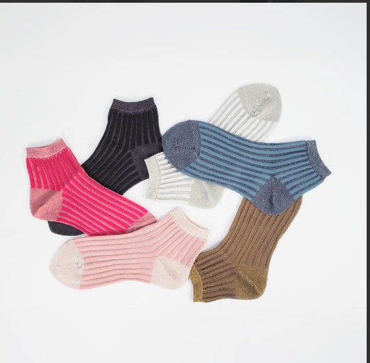 andètte 25SS現物　　　　　　　シースルーストライプラメショートソックス