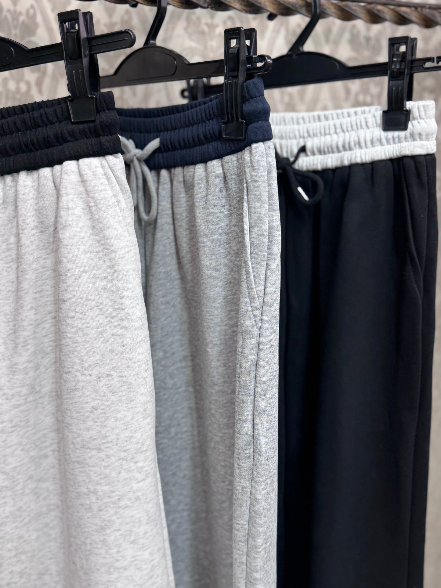 スエットパンツ