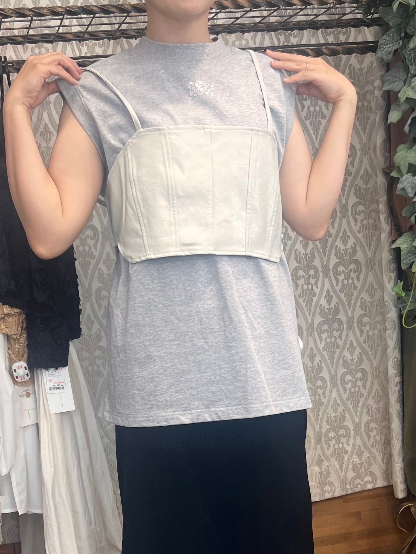フェイクレザービスチェ