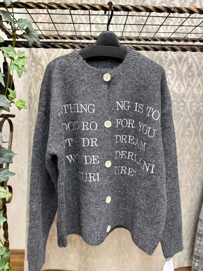 ◎ロゴ刺繍ニットカーディガン