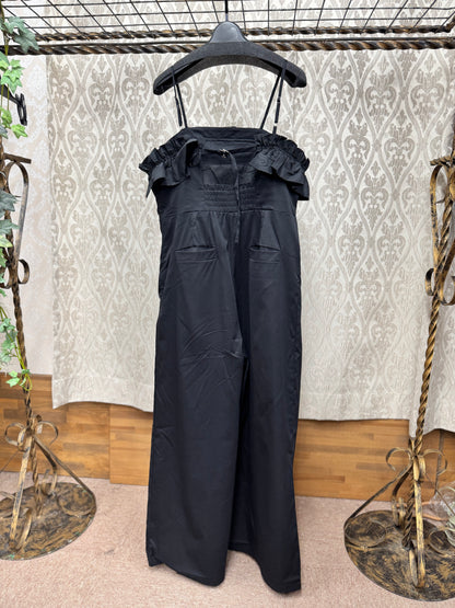 胸フリルサロペット