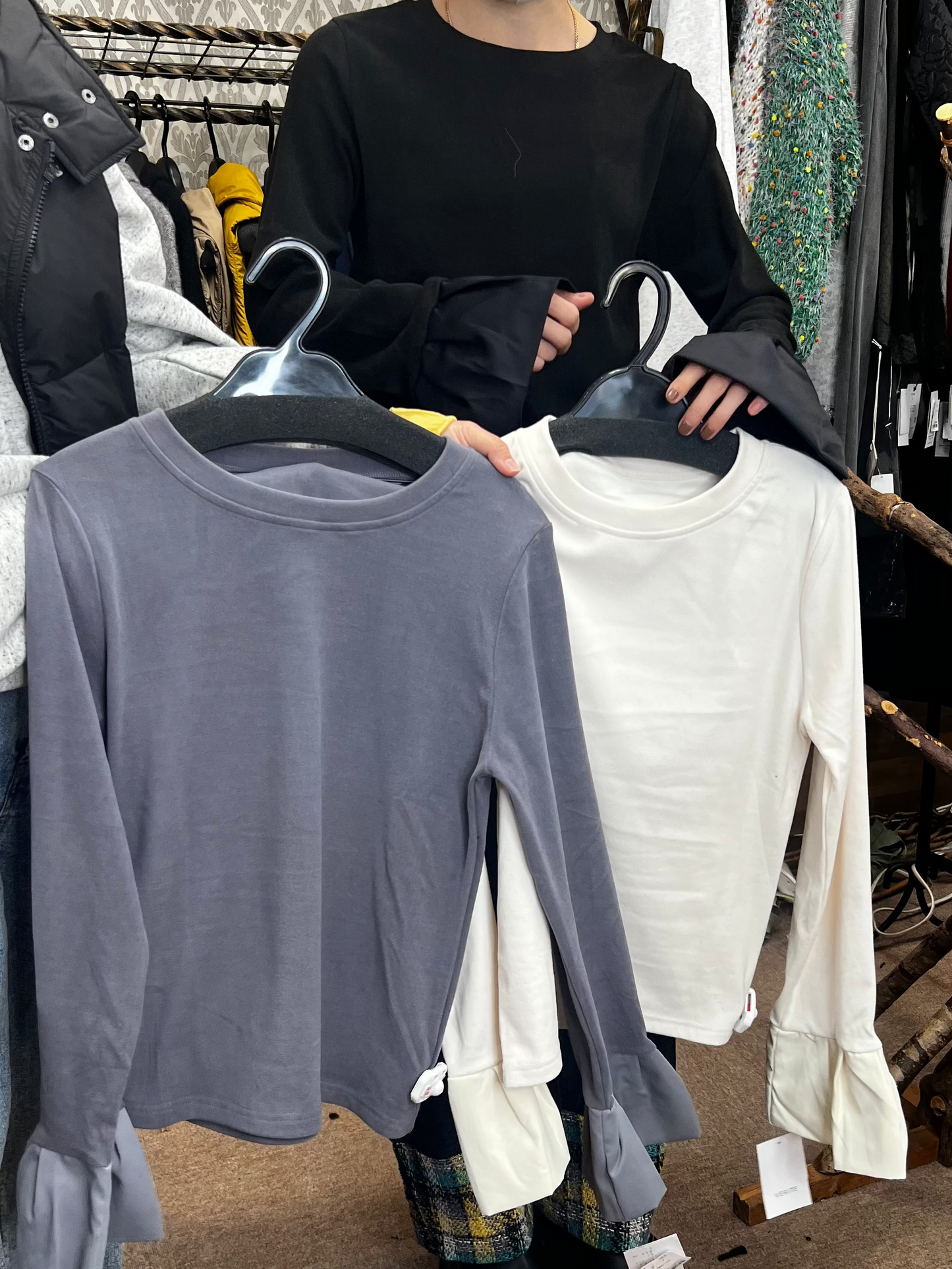 袖フレア起毛トップス