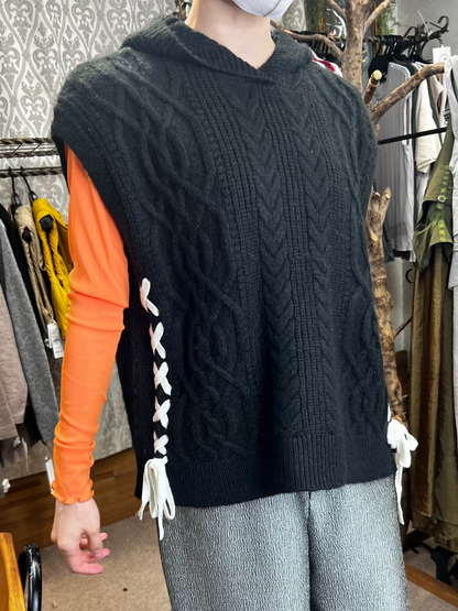 サイドリボンニットベスト