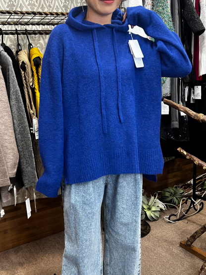 ニットフーディ