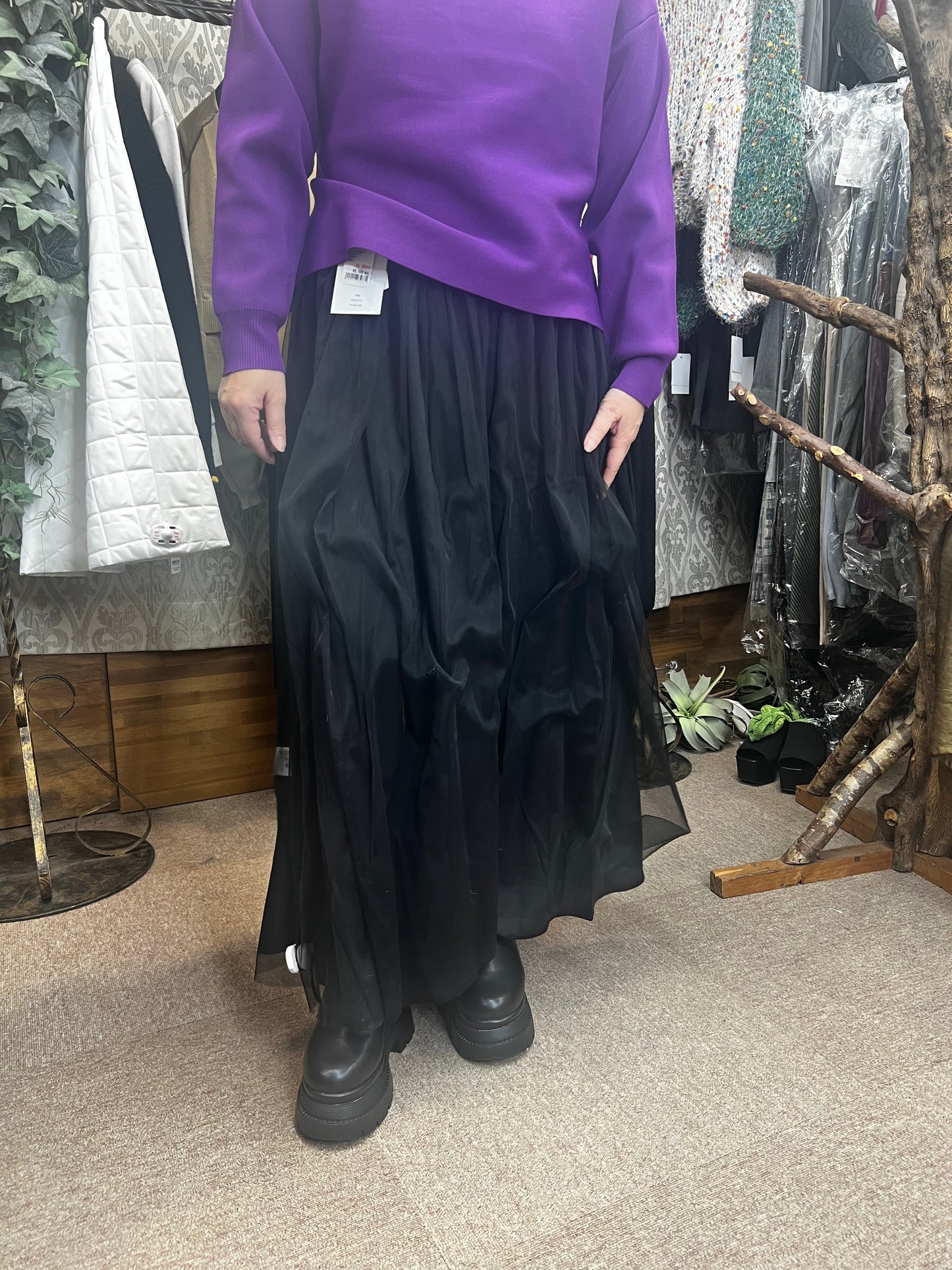 タックチュールスカート