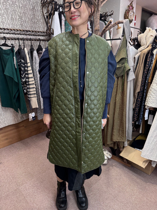 キルティングロングベスト